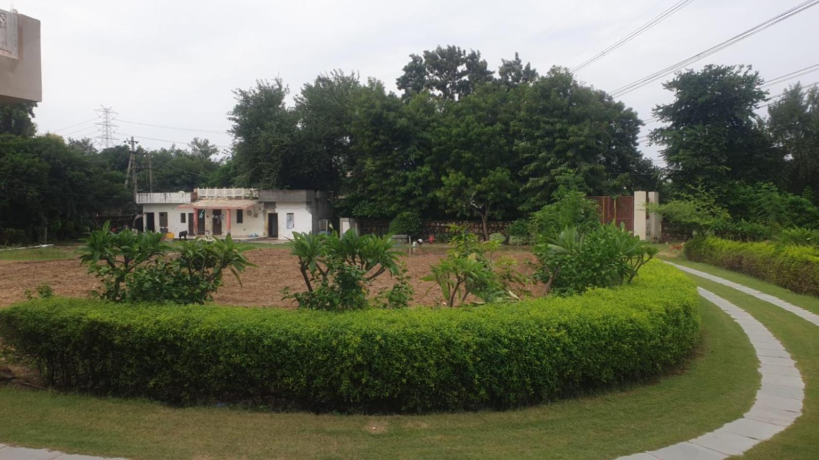 Maharaja Farms Hotel Gurgáon Kültér fotó